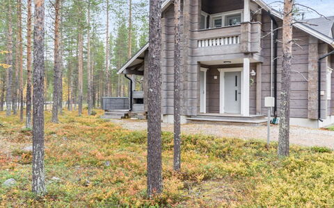 Otsonherra: Altan, Lejlighed, Skygge, Glas, Ejerlejlighed, Gelænder, Veranda, Dagslys, Dæk, Udendørs Møbler