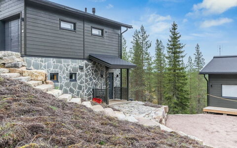 Riiditupa B: Altan, Lejlighed, Skygge, Glas, Ejerlejlighed, Gelænder, Veranda, Dagslys, Dæk, Udendørs Møbler