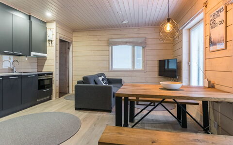 Riiditupa B: Altan, Lejlighed, Skygge, Glas, Ejerlejlighed, Gelænder, Veranda, Dagslys, Dæk, Udendørs Møbler