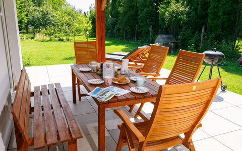 Sunstreet: Plante, Bord, Møbel, Stol, Træ, Udendørs Bord, Udendørs Møbler, Træ, Indretning, Bejdse