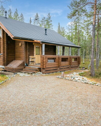 Pyhäpaikka 2