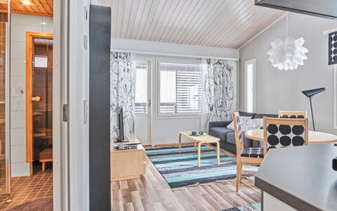 Lumi B 10: Altan, Lejlighed, Skygge, Glas, Ejerlejlighed, Gelænder, Veranda, Dagslys, Dæk, Udendørs Møbler