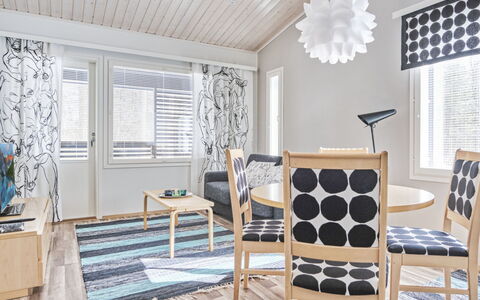 Lumi B 10: Sommerhus, Hus, Hjem, Garden Bygninger, Sidespor, Bjælkehytte, Stuehus, Estate, Skur, Gård