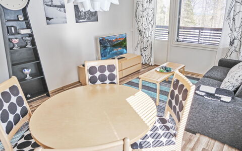 Lumi B 10: Sommerhus, Hus, Hjem, Garden Bygninger, Sidespor, Bjælkehytte, Stuehus, Estate, Skur, Gård