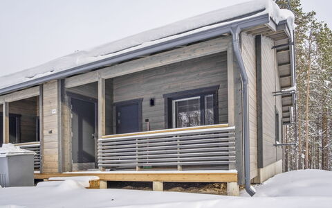 Lumi B 10: Sommerhus, Hus, Hjem, Garden Bygninger, Sidespor, Bjælkehytte, Stuehus, Estate, Skur, Gård