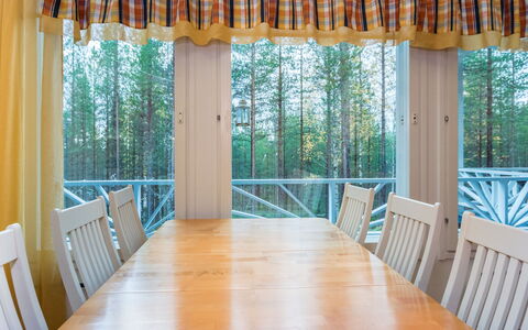 Isokurunpuisto a 2: Træ, Sommerhus, Bjælkehytte, Skov, Skur, Garden Bygninger, Lærk, Woodland, Bejdse
