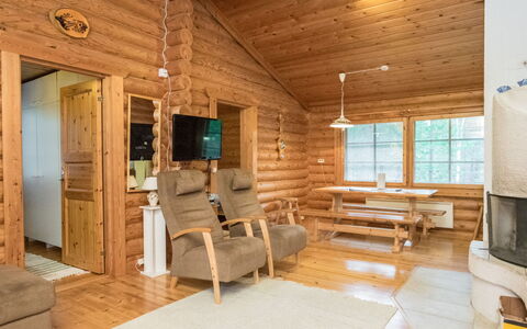 Pyhä-Rasti: Træ, Sommerhus, Bjælkehytte, Skov, Skur, Garden Bygninger, Lærk, Woodland, Bejdse