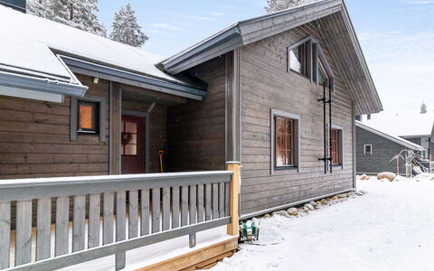 Pyhänkarhu 1: Sommerhus, Hus, Hjem, Garden Bygninger, Sidespor, Bjælkehytte, Stuehus, Estate, Skur, Gård