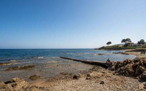Le Bouisset: Himmel, Vand, Sky, Træ, Coastal Og Oceaniske Landskabsformer, Strand, Træ, Horisont, Landskab, Vind Wave