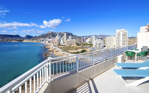 Calpe Calp 554: Lejlighed, Ejerlejlighed, Hav, Kyst, Hovedstadsområde, Altan, Coastal Og Oceaniske Landskabsformer, Skyscraper, Metropolis