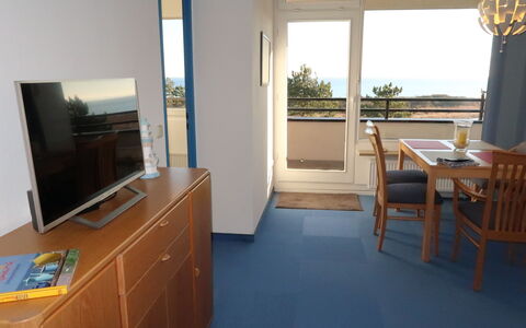 Sander: Møbel, Bord, Cabinetry, Plante, Træ, Bygning, Indretning, Etage, Stueplante, Gulvbelægning