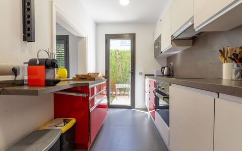 La Barca: Køkken, Countertop, Køkken Apparat, Større Bandage, Møbel, Indretning, Cabinetry, Gulvbelægning, Husholdningsapparat, Hjem