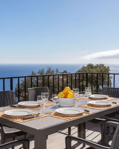 La Terraza Salions