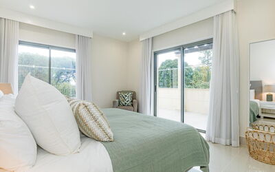 Feriebolig:&nbsp;Pine Hills Reva Santuary Modern Elegance 171.14