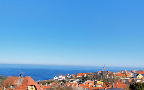 Thyrne - 500M from the Sea: Himmel, Blå, Horisont, Sommer, Hus, Boligområde, Hjem, Hav, Tag, Menneskelig Bosættelse