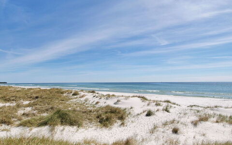 Ulla - 300M from the Sea: Blå, Krop Af Vand, Naturligt Miljø, Horisont, Kyst, Strand, Hav, Coastal Og Oceaniske Landskabsformer, Kyst