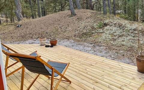 Kjeld - 900M from the Sea: Hus, Sommerhus, Tag, Garden Bygninger, Skygge, Skur, Backyard, Udendørs Møbler, Gård, Lawn