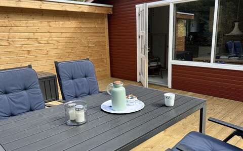Kjeld - 900M from the Sea: Svømmepøl, Udendørs Møbler, Møbel, Udvej, Flise, Eco Hotel, Skygge, Stol, Fritid, Estate