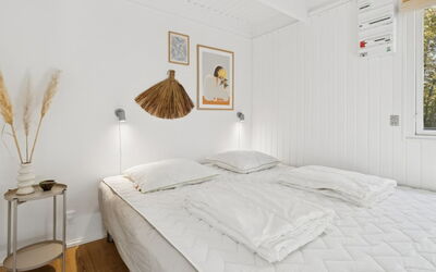 Anni - 250M from the Sea
