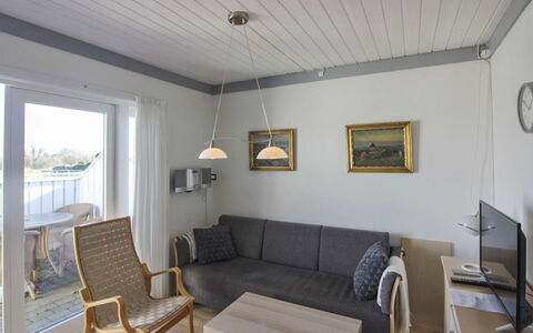Fränze - 6Km from the Sea: Træ, Møbel, Lejlighed, Værelse, Loft, Bejdse, Stol, Hårdttræ, Klarlak, Tømmer