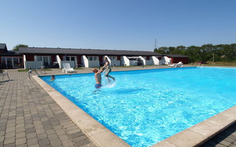 Lutz - 6Km from the Sea: Svømmepøl, Fritid, Fritid, Udvej, Skygge, Hotel, Udendørs Møbler, Ferieby, Fritidscenter