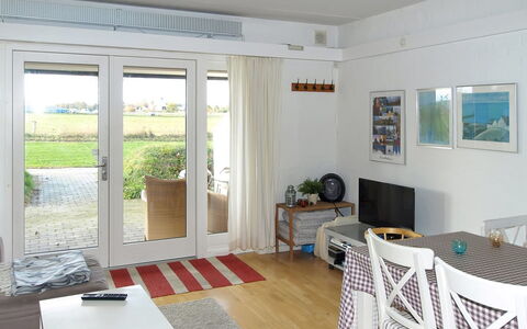 Thorke - 5Km from the Sea: Tag, Hjem, Dør, Sommerhus, Skygge, Sidespor, Gård, Estate, Backyard