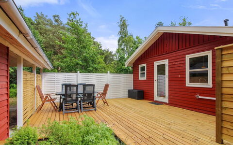Majken - 300M from the Sea: Træ, Møbel, Lejlighed, Værelse, Loft, Bejdse, Stol, Hårdttræ, Klarlak, Tømmer