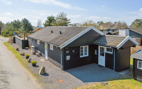 Peadda - 150M from the Sea: Hus, Hjem, Tag, Sommerhus, Land Lot, Estate, Stuehus, Landsby, Farm