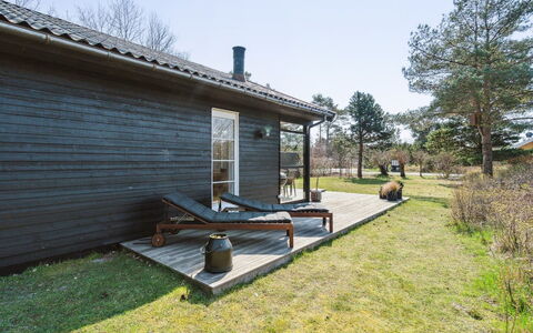 Peadda - 150M from the Sea: Hus, Hjem, Tag, Sommerhus, Land Lot, Estate, Stuehus, Landsby, Farm