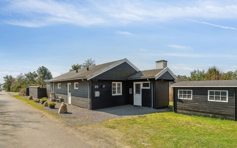 Peadda - 150M from the Sea: Hus, Hjem, Tag, Sommerhus, Land Lot, Estate, Stuehus, Landsby, Farm