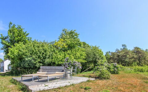Benna - 120M from the Sea: Blå, Vegetationen, Busk, Land Lot, Plantesamfund, Landdistrikt, Eng, Have, Landscaping, Cumulus
