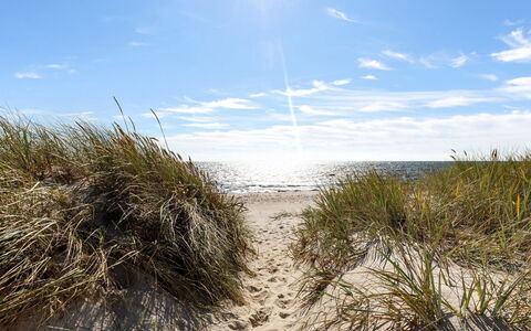 Ailen - 500M from the Sea: Blå, Himmel, Krop Af Vand, Naturligt Miljø, Strand, Horisont, Kyst, Hav, Coastal Og Oceaniske Landskabsformer