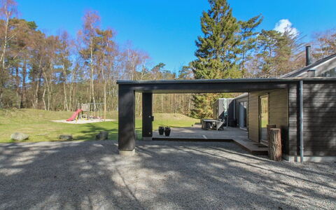 Elza - 800M from the Sea: Tag, Hus, Land Lot, Hjem, Sommerhus, Estate, Garden Bygninger, Skygge, Bjælkehytte, Landscaping