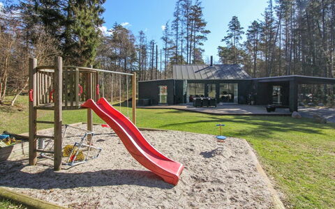 Elza - 800M from the Sea: Tag, Hus, Land Lot, Hjem, Sommerhus, Estate, Garden Bygninger, Skygge, Bjælkehytte, Landscaping