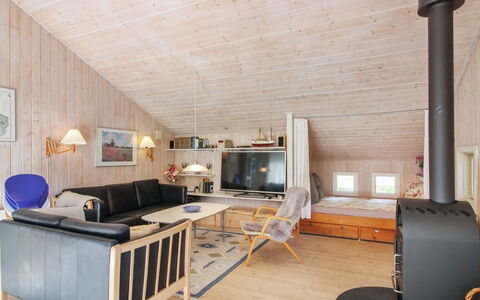 Adelbrand - 400M from the Sea: Træ, Hus, Sommerhus, Hjem, Tag, Landdistrikt, Sidespor, Bjælkehytte, Garden Bygninger, Hårdttræ