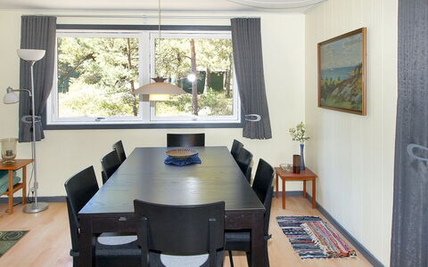 Apelone - 300M from the Sea: Træ, Hus, Sommerhus, Hjem, Tag, Landdistrikt, Sidespor, Bjælkehytte, Garden Bygninger, Hårdttræ