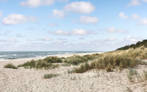 Tume - 200M from the Sea: Himmel, Blå, Naturligt Miljø, Strand, Kyst, Horisont, Sky, Coastal Og Oceaniske Landskabsformer, Hav, Kyst
