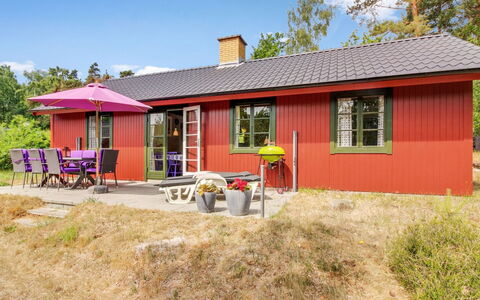 Georg - 300M from the Sea: Sommerhus, Hus, Tag, Hjem, Garden Bygninger, Skur, Have, Stuehus, Gård, Backyard