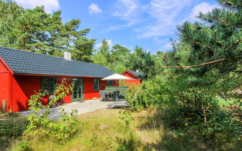 Jale - 50M from the Sea: Træ, Hus, Sommerhus, Hjem, Tag, Landdistrikt, Sidespor, Bjælkehytte, Garden Bygninger, Hårdttræ