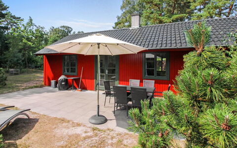 Jale - 50M from the Sea: Træ, Hus, Sommerhus, Hjem, Tag, Landdistrikt, Sidespor, Bjælkehytte, Garden Bygninger, Hårdttræ