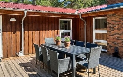 Gaja - 1Km from the Sea: Træ, Bejdse, Dør, Hårdttræ, Hjem, Dæk, Veranda, Sommerhus, Planke, Trægulve