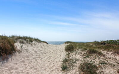 Gaja - 1Km from the Sea