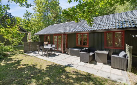 Blakke - 250M from the Sea: Sommerhus, Have, Skygge, Gård, Garden Bygninger, Backyard, Estate, Sidespor, Landscaping, Design