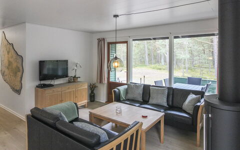 Michel - 300M from the Sea: Træ, Hus, Sommerhus, Hjem, Tag, Landdistrikt, Sidespor, Bjælkehytte, Garden Bygninger, Hårdttræ