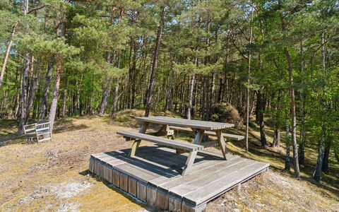 Hallgerd - 800M from the Sea: Træ, Hus, Sommerhus, Hjem, Tag, Landdistrikt, Sidespor, Bjælkehytte, Garden Bygninger, Hårdttræ