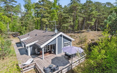 Hallgerd - 800M from the Sea