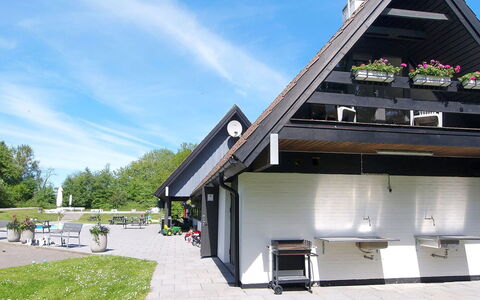 Tom - 125M from the Sea: Træ, Hus, Sommerhus, Hjem, Tag, Landdistrikt, Sidespor, Bjælkehytte, Garden Bygninger, Hårdttræ