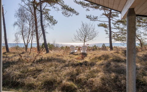 Unto - 25M from the Sea: Træ, Hus, Sommerhus, Hjem, Tag, Landdistrikt, Sidespor, Bjælkehytte, Garden Bygninger, Hårdttræ