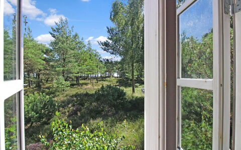 Læff - 50M from the Sea: Træ, Hus, Sommerhus, Hjem, Tag, Landdistrikt, Sidespor, Bjælkehytte, Garden Bygninger, Hårdttræ
