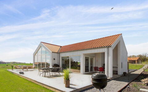 Skoge - 500M from the Sea: Græs, Busk, Hus, Have, Hjem, Sommerhus, Land Lot, Lawn, Bunddække